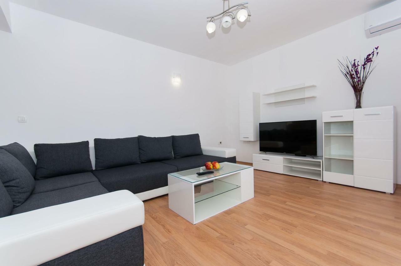 Apartman Mira- Omis Ngoại thất bức ảnh