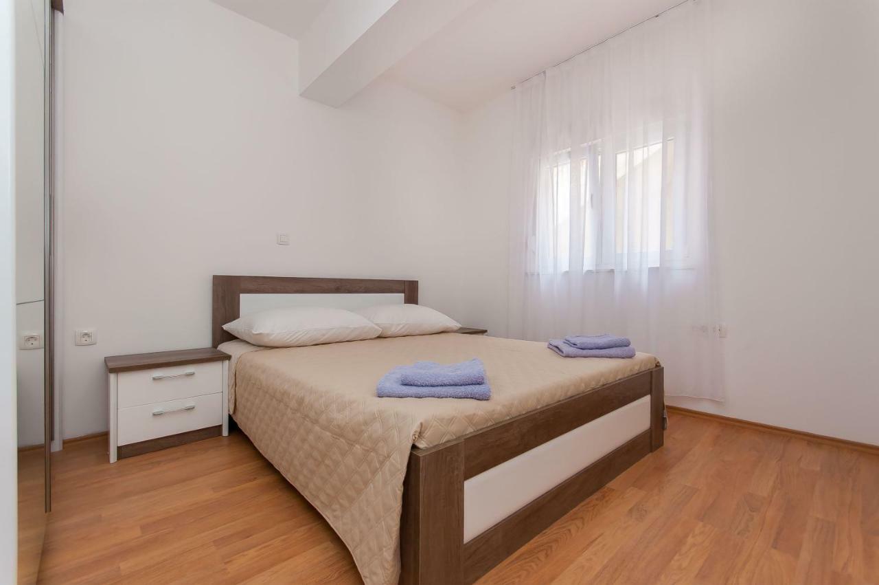 Apartman Mira- Omis Ngoại thất bức ảnh